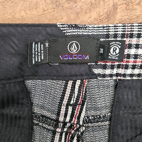 Y2K Volcom Frochickie Pants Women 30x27 Gray Plaid High Rise Ankle Fit NWT - Picture 5 of 8